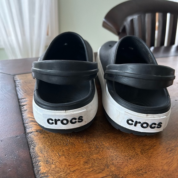 Crocs - Picture 3 of 5